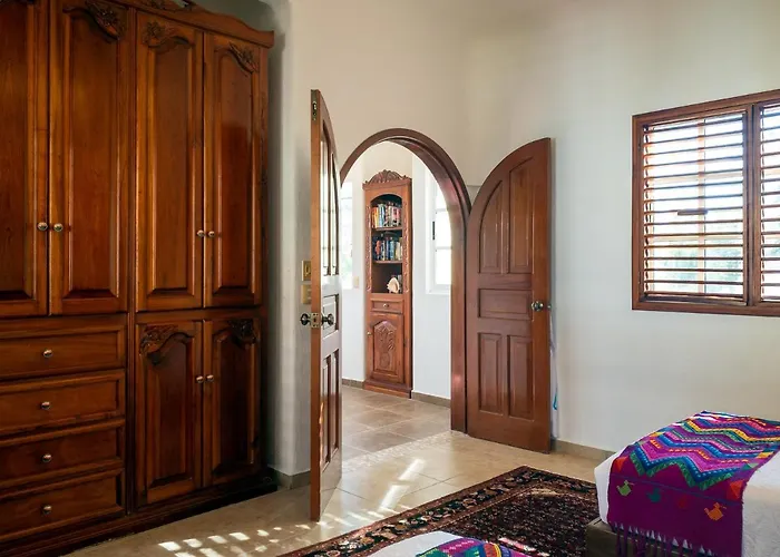 Casa Zarah - Hacienda Family - Pool And 2-block To Pousada *
