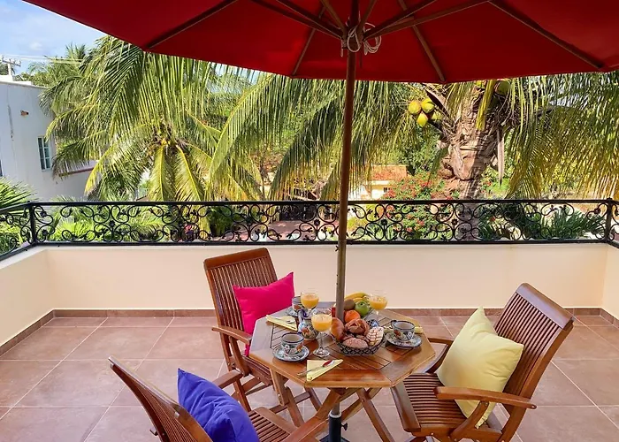Casa Zarah - Hacienda Family - Pool And 2-block To Pousada
