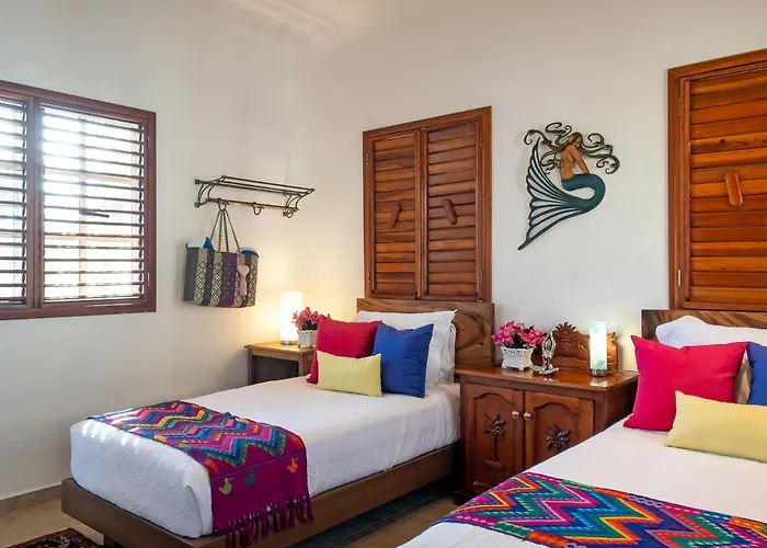 Villa Casa Zarah - Hacienda Family - Pool And 2-block To *