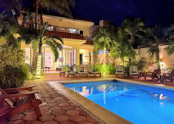 Villa Casa Zarah - Hacienda Family - Pool And 2-block To Puerto Morelos