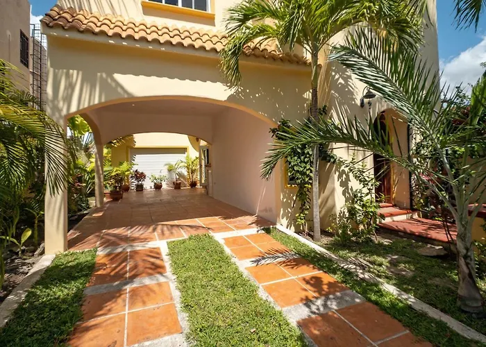 Casa Zarah - Hacienda Family - Pool And 2-block To Pousada